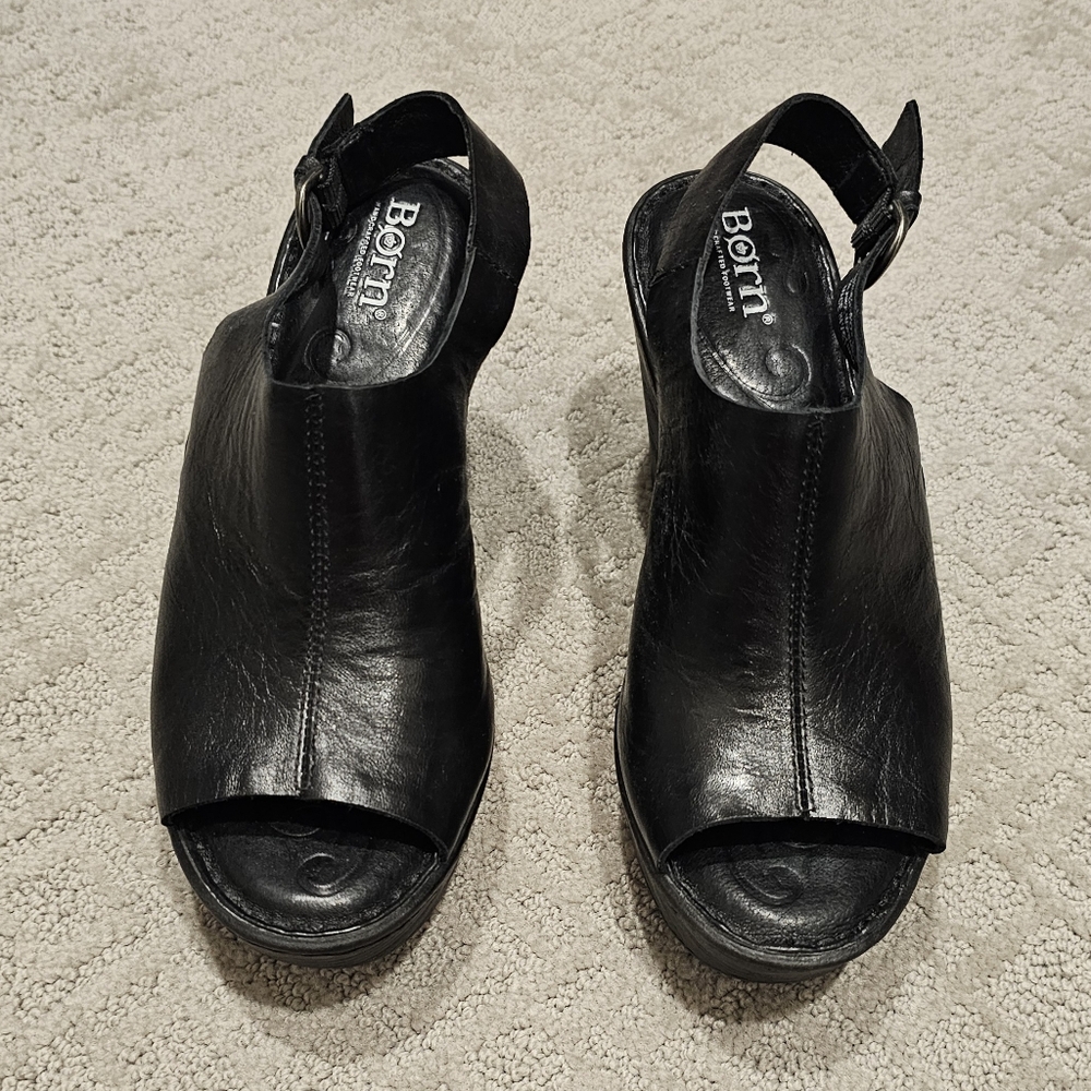 Born leather peep toe sling back
